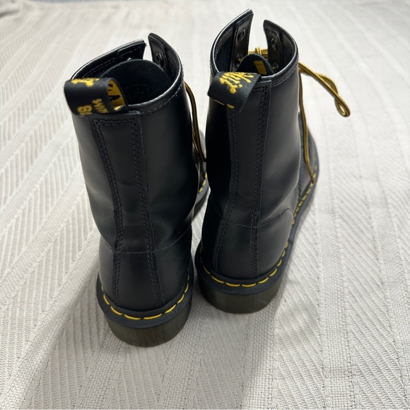 Doc Martens women’s 1460 size 9 boots, black leather, minimal wear - Picture 2 of 16